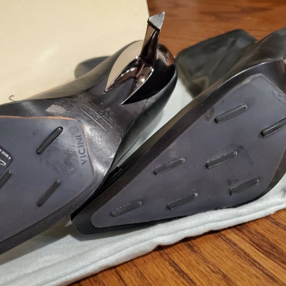 Vicini Stretch leather boots New in box! - Picture 7 of 8